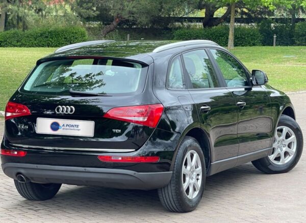 Audi Q5 2.0 TDi Business Line - Image 4