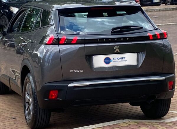Peugeot 2008 1.2 PureTech Active Pack - Image 4