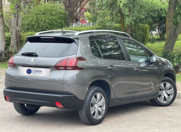 Peugeot 2008 1.5 BlueHDi Style - Image 2