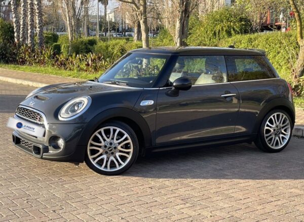 MINI Cooper SD 3 Portas - Image 6