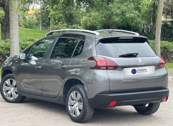 Peugeot 2008 1.5 BlueHDi Style - Image 4