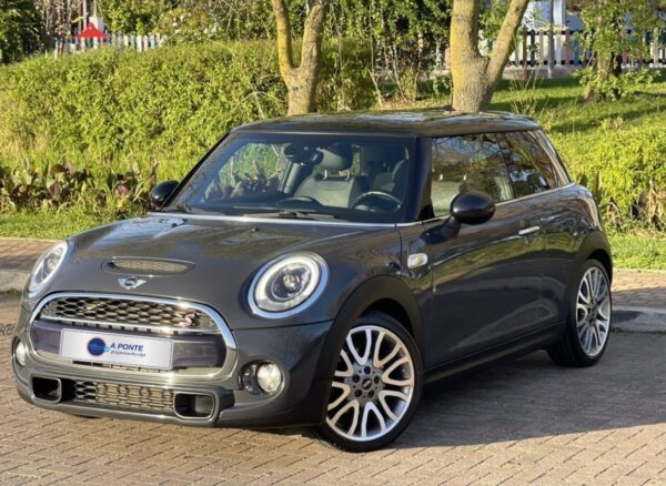MINI Cooper SD 3 Portas - Image 8