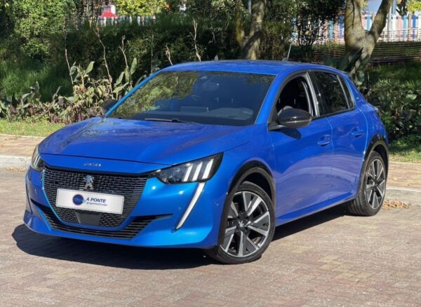 Peugeot 208 PureTech 130 EAT8 GT Pack - Image 8