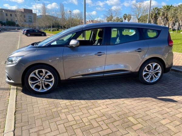 Renault Grand Scenic 1.5 dCi Dynamique S SS - Image 12
