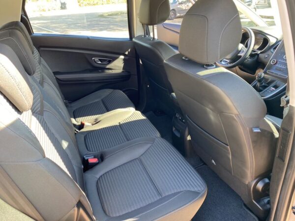 Renault Grand Scenic 1.5 dCi Dynamique S SS - Image 4