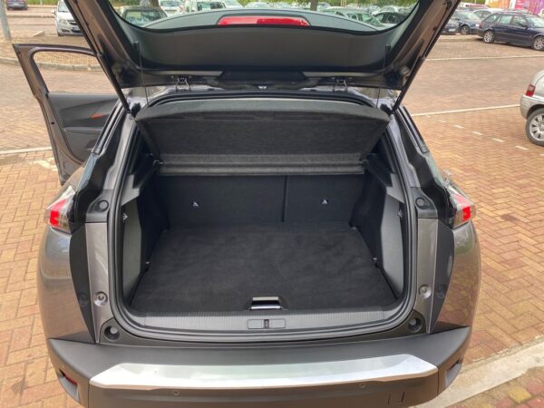 Peugeot 2008 1.2 PureTech Active Pack - Image 12