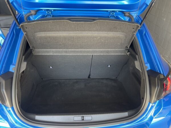 Peugeot 208 PureTech 130 EAT8 GT Pack - Image 13