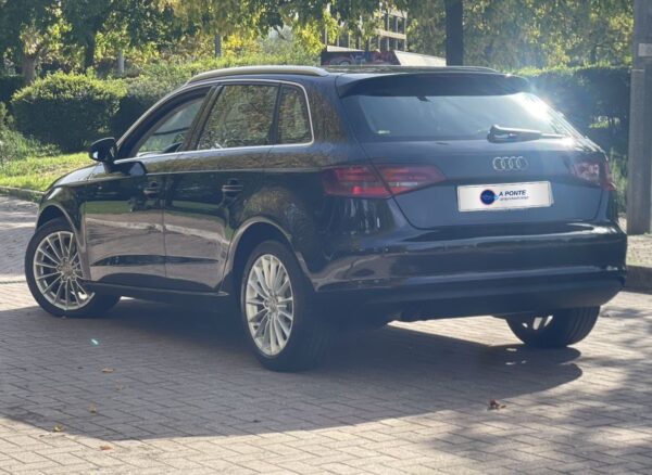 Audi A3 Sportback 2.0 TDi Advance S tronic - Image 3