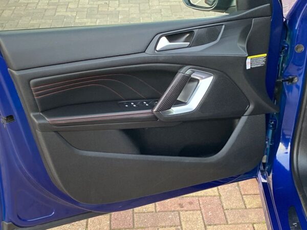 Peugeot 308 SW 1.2 PureTech GT Line EAT6 - Image 6