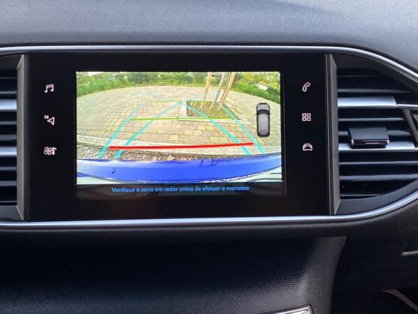 Peugeot 308 SW 1.2 PureTech GT Line EAT6 - Image 11