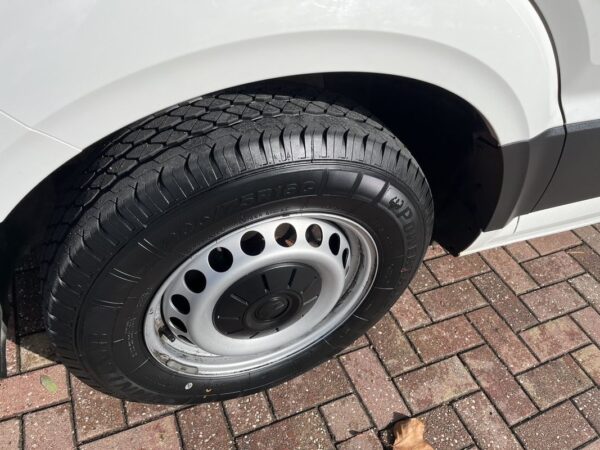 Volkswagen Crafter 2.0 Tdi L3 H2 - Image 12