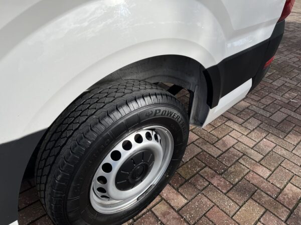 Volkswagen Crafter 2.0 Tdi L3 H2 - Image 11