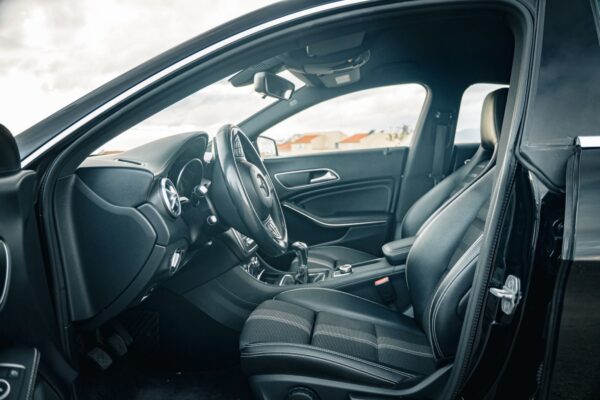 Mercedes-Benz CLA 200 D - Image 6