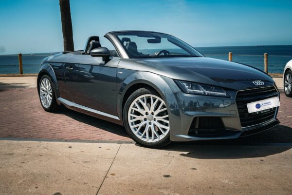 Audi TT Roadster 1.8 S - Descapotável - Image 2