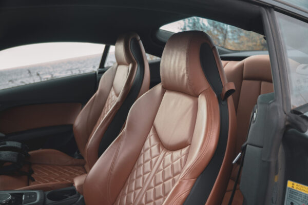 Audi  TT  2.0 - Image 9