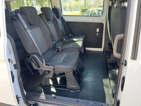 Ford Tourneo 2.0 TDCi Titanium - Image 10