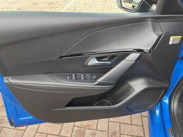 Peugeot 208 PureTech 130 EAT8 GT Pack - Image 7