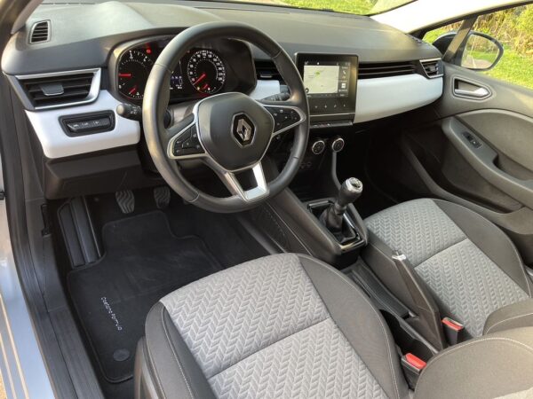 Renault Clio 1.5 Blue dCi Evolution - Image 8