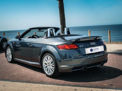 Audi TT Roadster 1.8 S - Descapotável