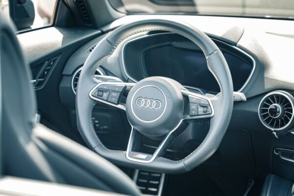 Audi TT Roadster 1.8 S - Descapotável - Image 7