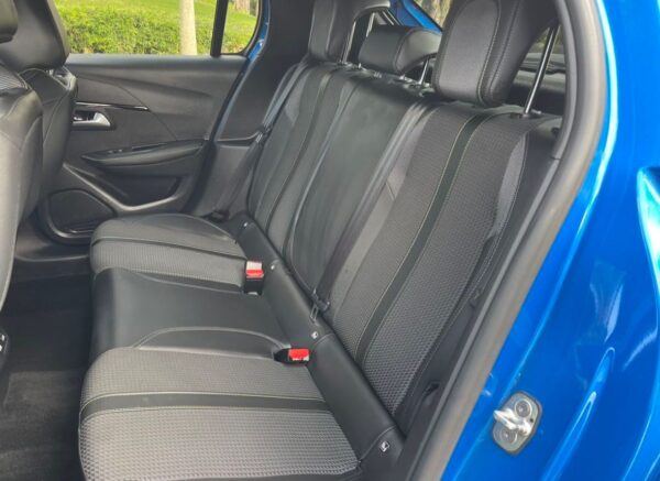 Peugeot 208 PureTech 130 EAT8 GT Pack - Imagem 5