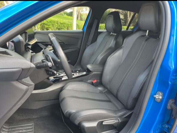 Peugeot 208 PureTech 130 EAT8 GT Pack - Imagem 7