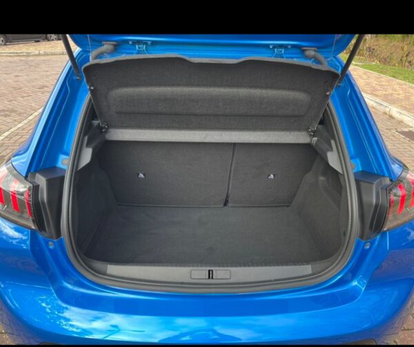 Peugeot 208 PureTech 130 EAT8 GT Pack - Imagem 4