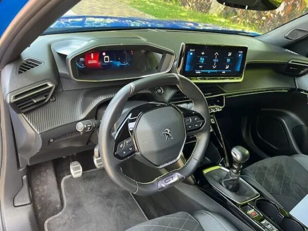 Peugeot 2008 1.2 PureTech GT - Imagem 12