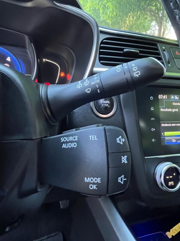 Renault Kadjar 1.5 dCi Intens C/PM+Pneu+Safety - Imagem 3