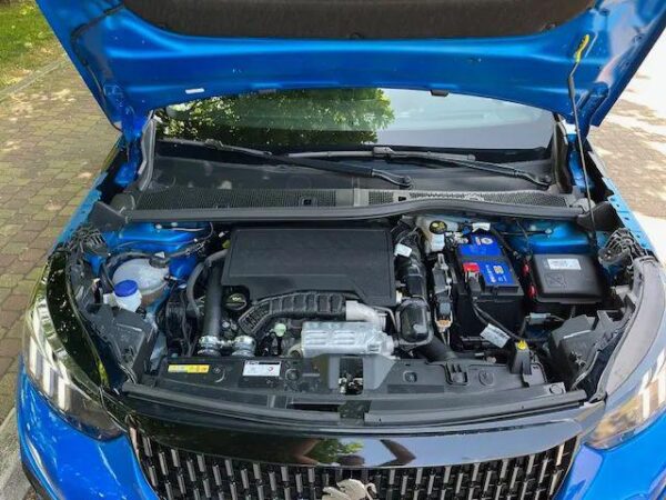 Peugeot 2008 1.2 PureTech GT - Imagem 9