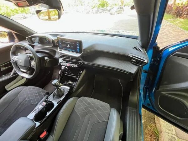 Peugeot 2008 1.2 PureTech GT - Imagem 13