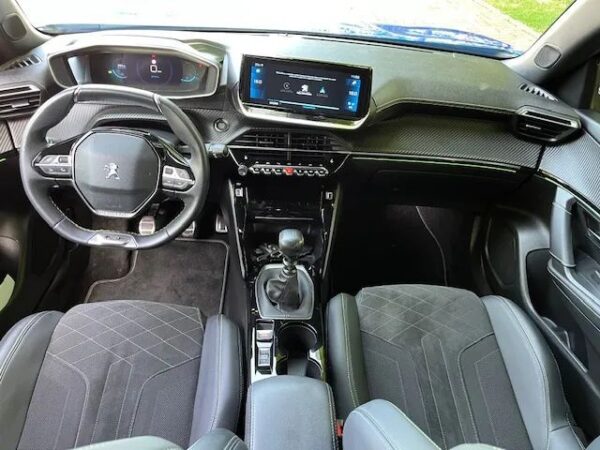 Peugeot 2008 1.2 PureTech GT - Imagem 15