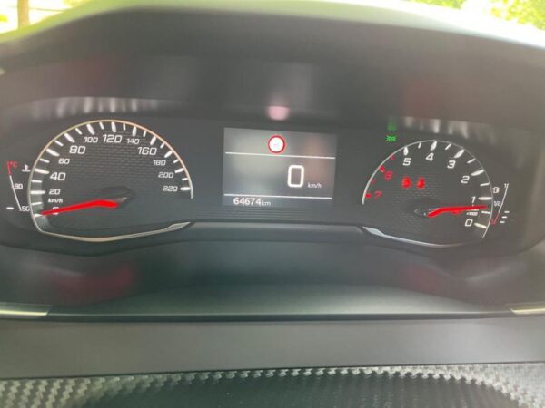 Peugeot 2008 1.2 PureTech Active Pack - Imagem 10