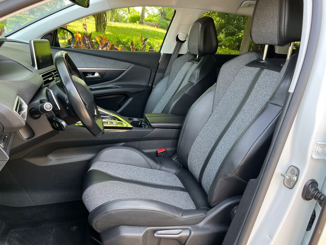 Peugeot 3008 PureTech 130 Stop & Start GPF EAT8 Allure Pack - Imagem 8