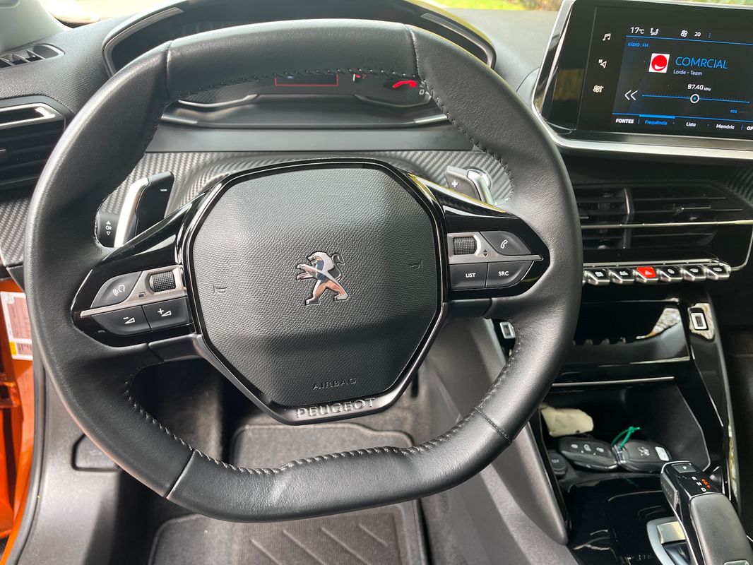 Peugeot 2008 1.2 PureTech Allure EAT8 - Imagem 10