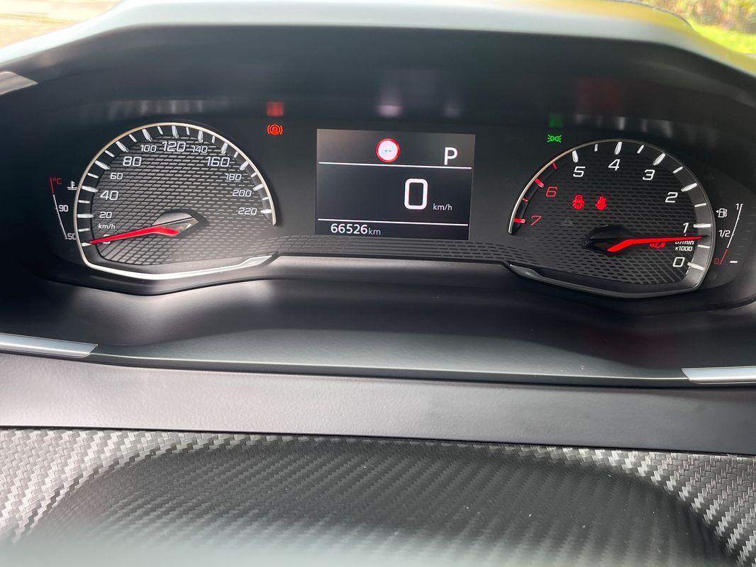 Peugeot 2008 1.2 PureTech Allure EAT8 - Imagem 12