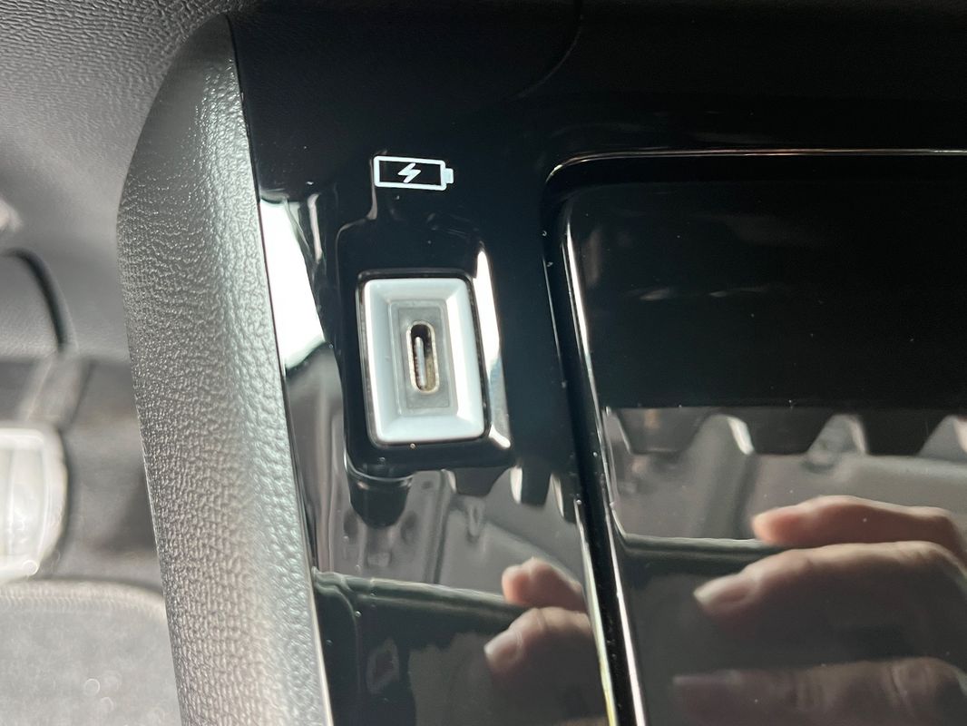 Peugeot 2008 1.2 PureTech Allure EAT8 - Imagem 14