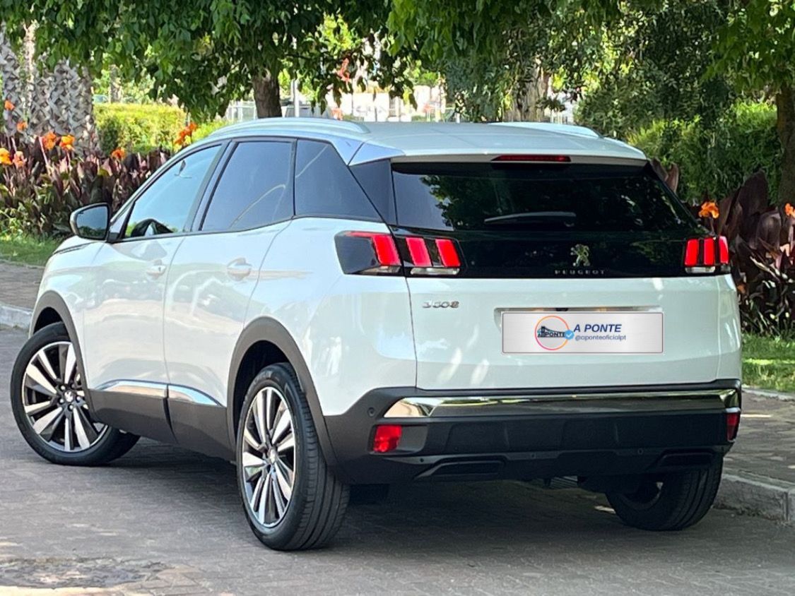 Peugeot 3008 PureTech 130 Stop & Start GPF EAT8 Allure Pack - Imagem 5